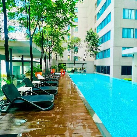 Summer Suites Klcc By Classy Куала-Лумпур Экстерьер фото
