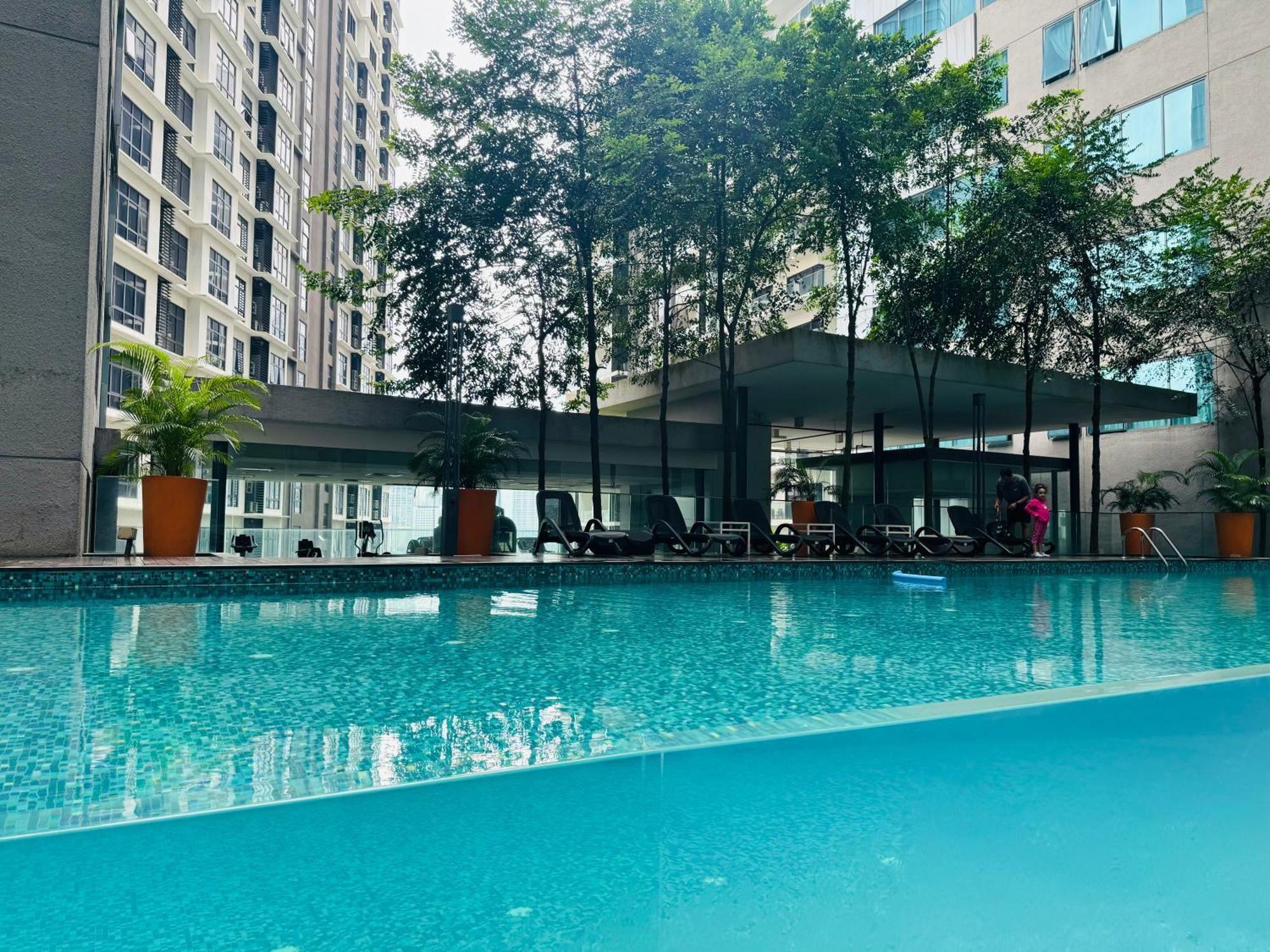 Summer Suites Klcc By Classy Куала-Лумпур Экстерьер фото