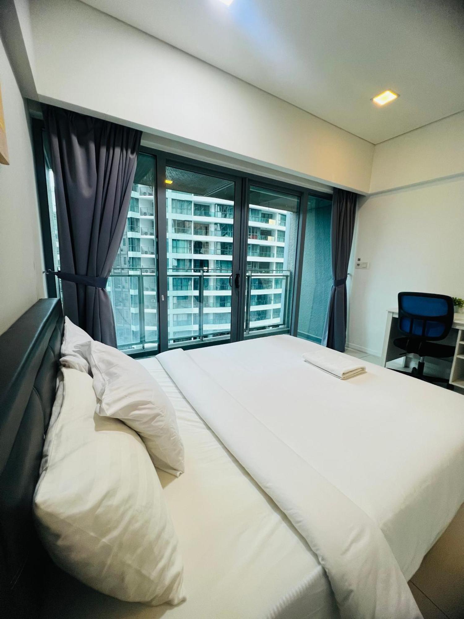 Summer Suites Klcc By Classy Куала-Лумпур Экстерьер фото