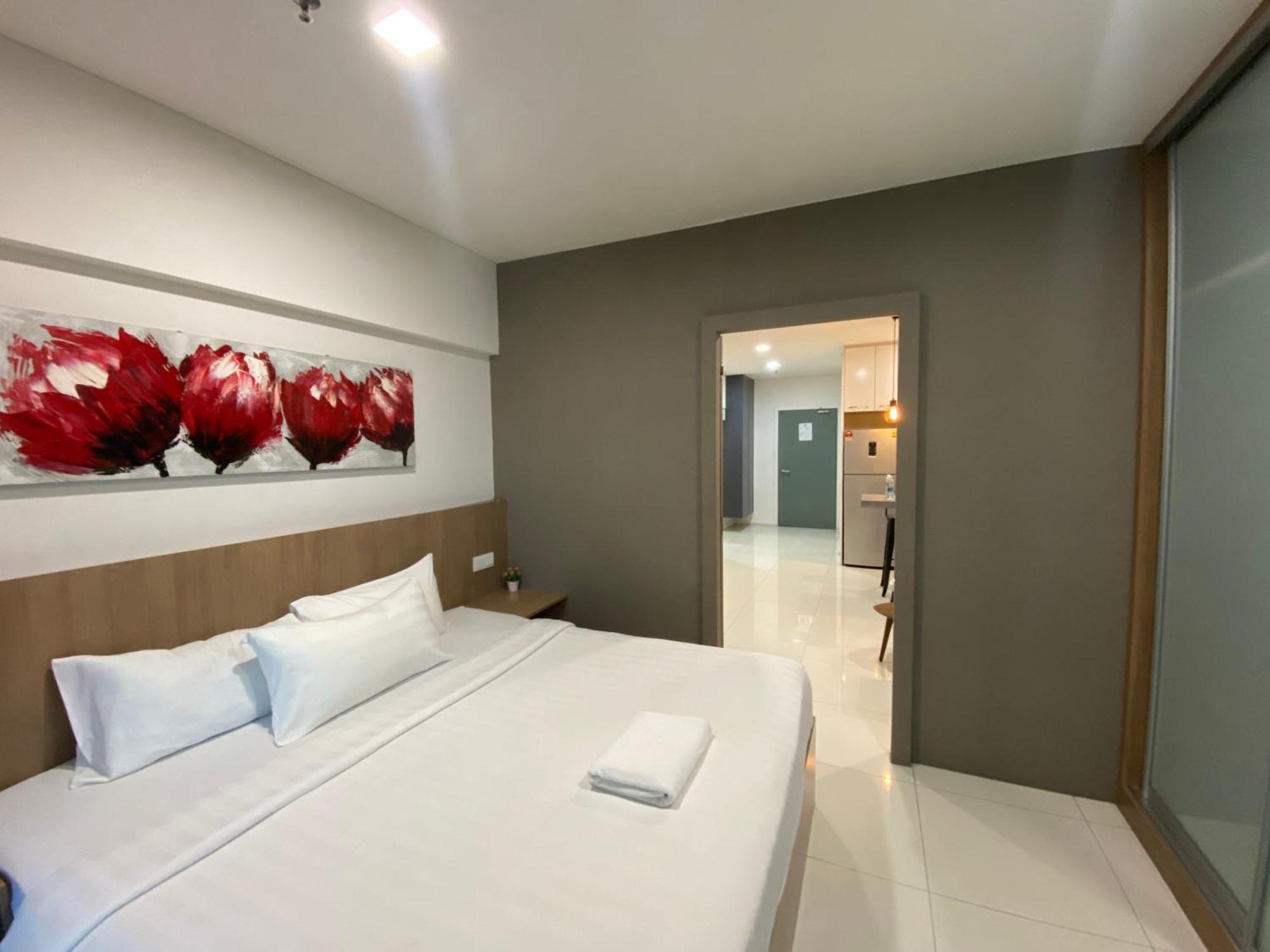 Summer Suites Klcc By Classy Куала-Лумпур Экстерьер фото